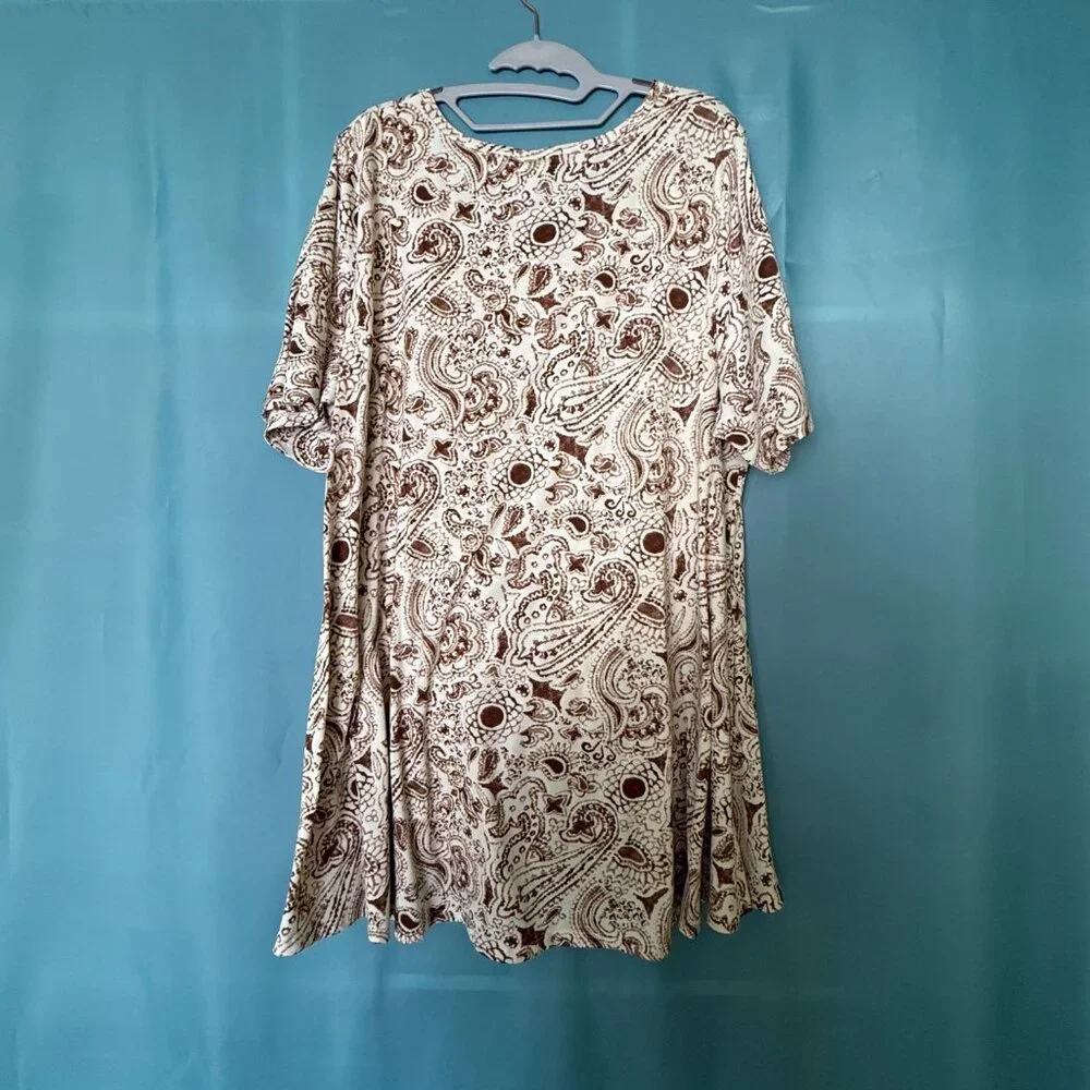 LulaRoe Perfect T Brown Cream Paisley Top  3X - Picture 4 of 4
